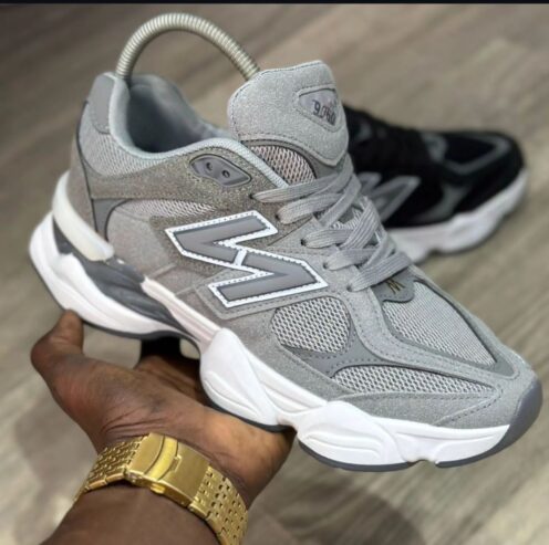 NEW BALANCE 9060 BLACK CASTLEROCK GREY UNE SNEAKER TENDANCE.