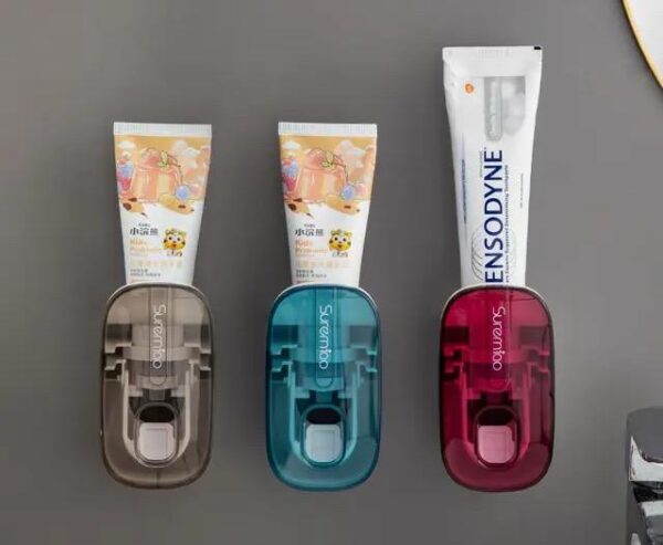 Distributeur automatique de dentifrice