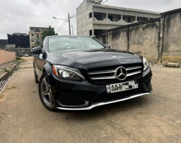 MERCEDES C300 4MATIC 2017