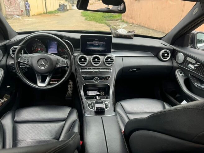 MERCEDES C300 4MATIC 2017