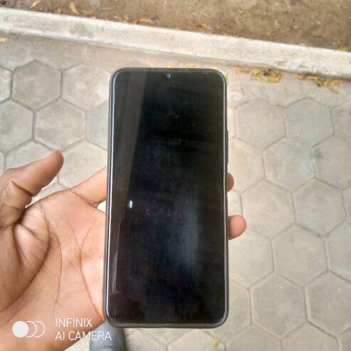 Tecno spark 8p 6/128 a vendre