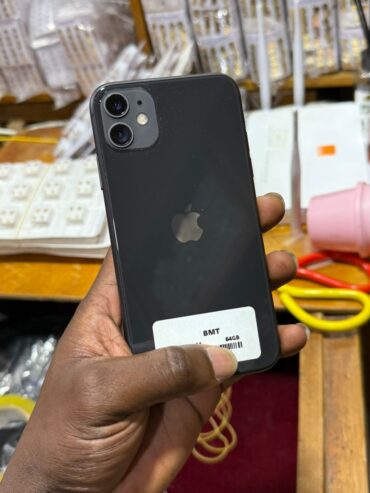 iPhone 11 64 Giga quasi neuf