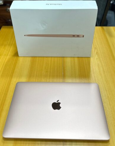 MACBOOK AIR RETINA M1 2020