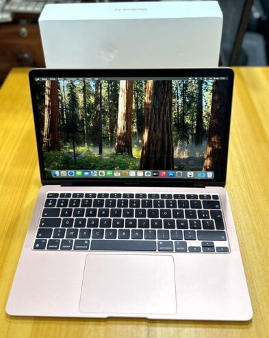 MACBOOK AIR RETINA M1 2020